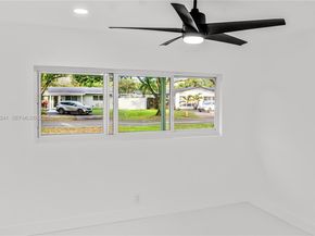 5402 SW 1st Ct, Plantation FL 33317