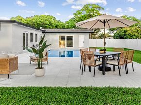 5402 SW 1st Ct, Plantation FL 33317