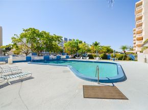 400 NE 12th Ave 505, Hallandale Beach FL 33009