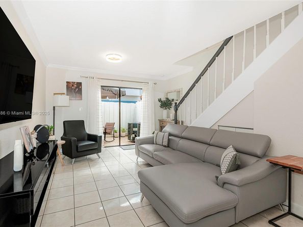 12025 SW 18th St 1147, Miami FL 33175
