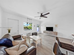 15610 NE 6th Ave 33D, Miami FL 33162