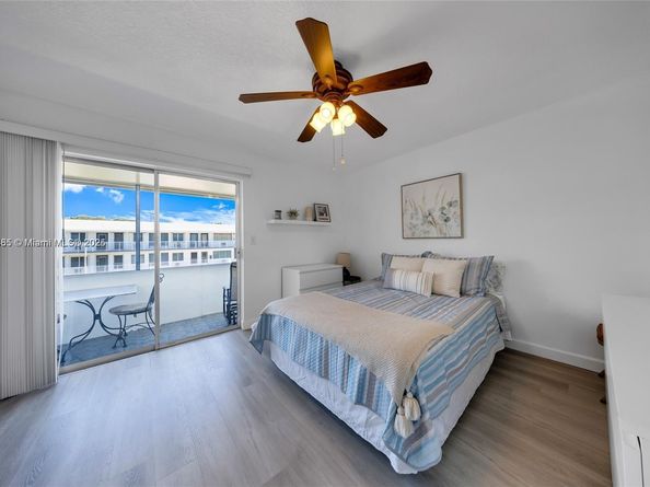 15610 NE 6th Ave 33D, Miami FL 33162