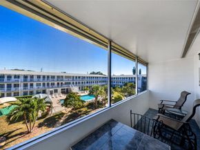 15610 NE 6th Ave 33D, Miami FL 33162