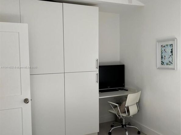 701 SW 9th Ave, Fort Lauderdale FL 33315