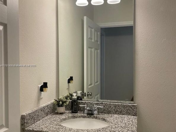 12220 NW 23rd Ct 12220, Miami FL 33167