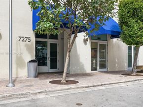 7275 SW 90th Way 404, Miami FL 33156