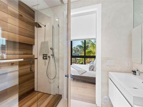 418 Sunset Dr, Hallandale Beach FL 33009