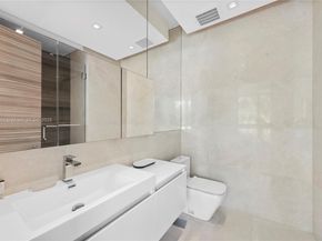 418 Sunset Dr, Hallandale Beach FL 33009