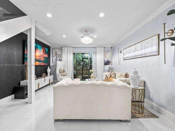 10942 W Sample Rd E1, Coral Springs FL 33065