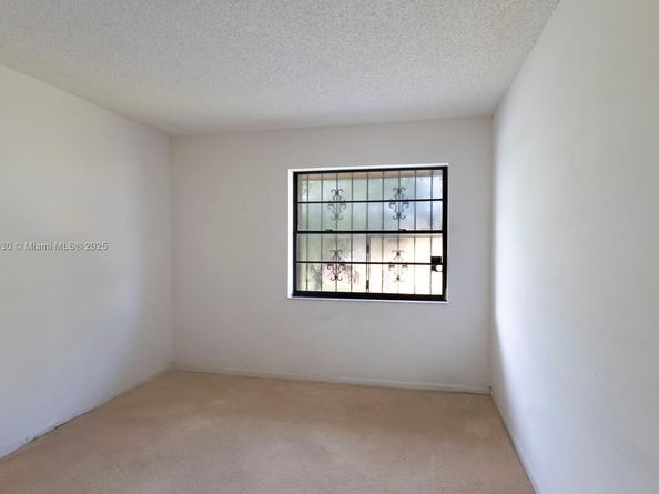 6651 SW 137th Ct 3B, Miami FL 33183