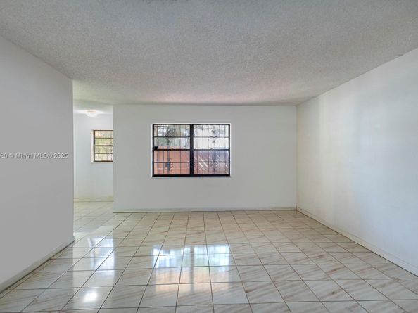 6651 SW 137th Ct 3B, Miami FL 33183