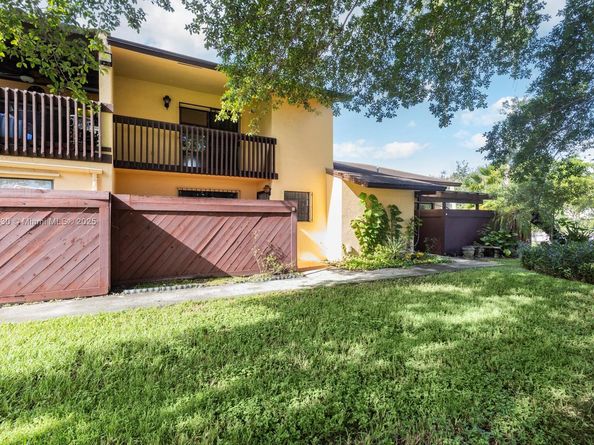 6651 SW 137th Ct 3B, Miami FL 33183