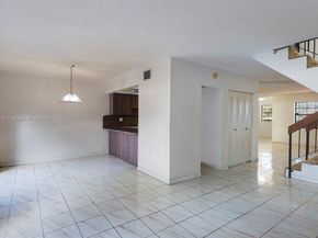 6651 SW 137th Ct 3B, Miami FL 33183