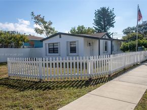 2444 Roosevelt St, Hollywood FL 33020