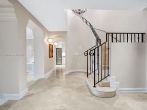 315 E Rivo Alto Dr, Miami Beach FL 33139