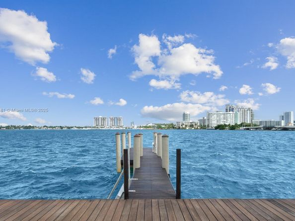 315 E Rivo Alto Dr, Miami Beach FL 33139