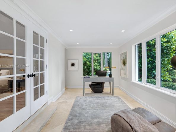 315 E Rivo Alto Dr, Miami Beach FL 33139