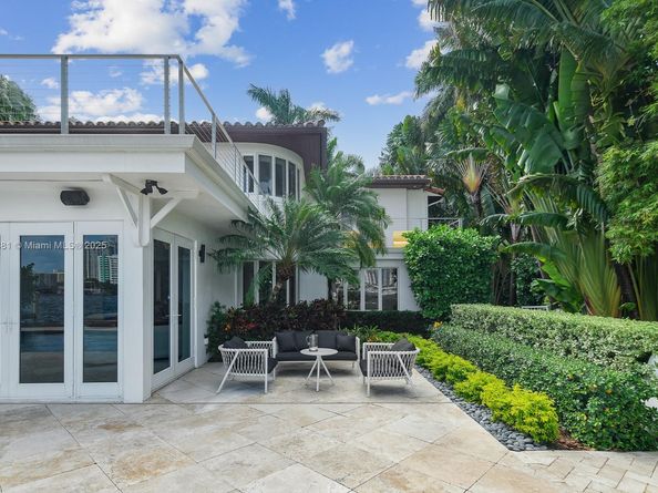 315 E Rivo Alto Dr, Miami Beach FL 33139