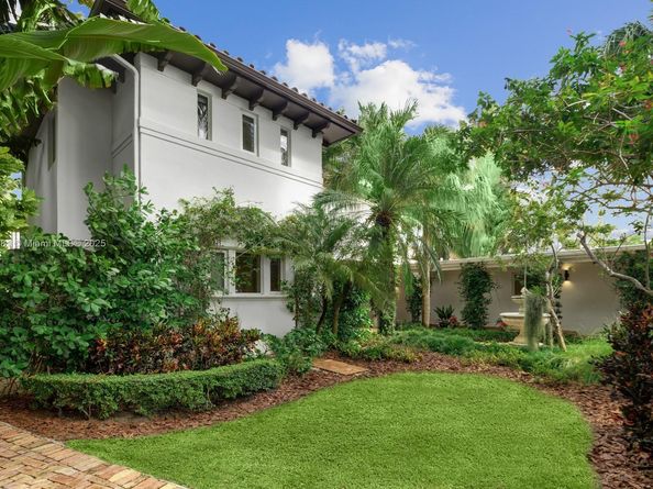 315 E Rivo Alto Dr, Miami Beach FL 33139
