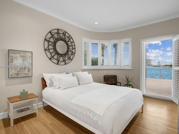 315 E Rivo Alto Dr, Miami Beach FL 33139