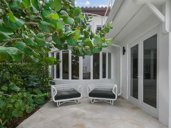 315 E Rivo Alto Dr, Miami Beach FL 33139