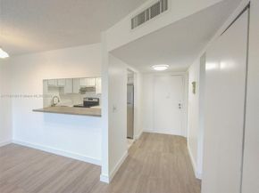 4174 Inverrary Drive 706, Lauderhill FL 33319