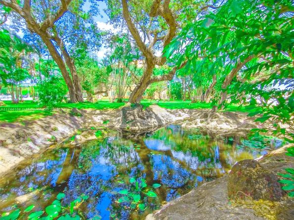 4174 Inverrary Drive 706, Lauderhill FL 33319
