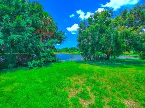 4174 Inverrary Drive 706, Lauderhill FL 33319