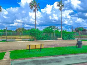 4174 Inverrary Drive 706, Lauderhill FL 33319