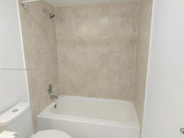 4174 Inverrary Drive 706, Lauderhill FL 33319