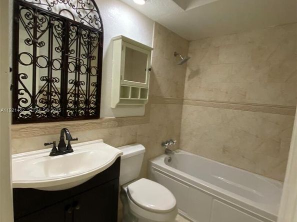 7880 SW 14th Ter, Miami FL 33144