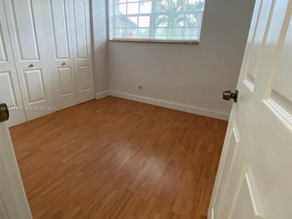 7880 SW 14th Ter, Miami FL 33144