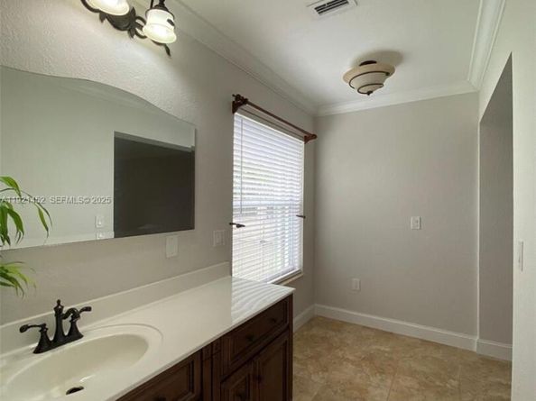 7880 SW 14th Ter, Miami FL 33144