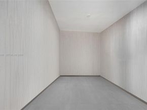 68 SE 6th St 3309, Miami FL 33131