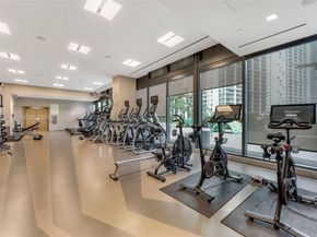 68 SE 6th St 3309, Miami FL 33131