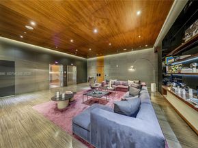 68 SE 6th St 3309, Miami FL 33131