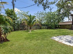2811 N 66th Ave, Hollywood FL 33024