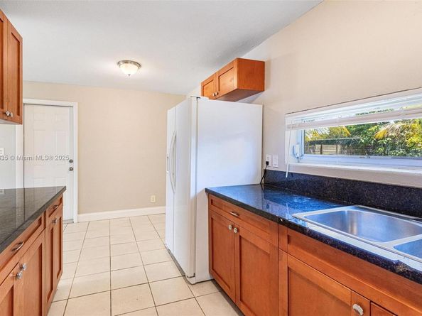 2811 N 66th Ave, Hollywood FL 33024