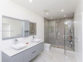 507 Hunting Lodge Dr, Miami Springs FL 33166