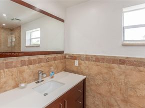 507 Hunting Lodge Dr, Miami Springs FL 33166