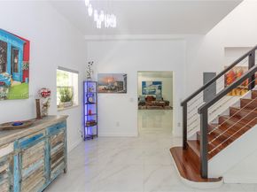 507 Hunting Lodge Dr, Miami Springs FL 33166