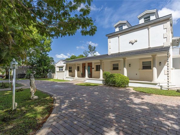 507 Hunting Lodge Dr, Miami Springs FL 33166