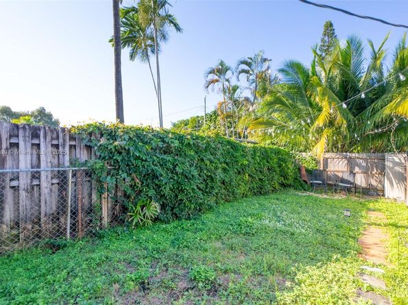 2235 Coolidge St, Hollywood FL 33020