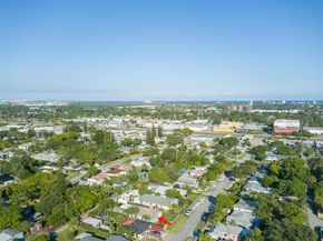 2235 Coolidge St, Hollywood FL 33020