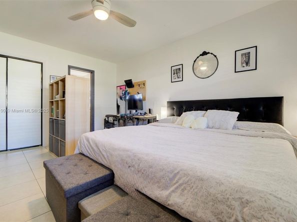 2235 Coolidge St, Hollywood FL 33020