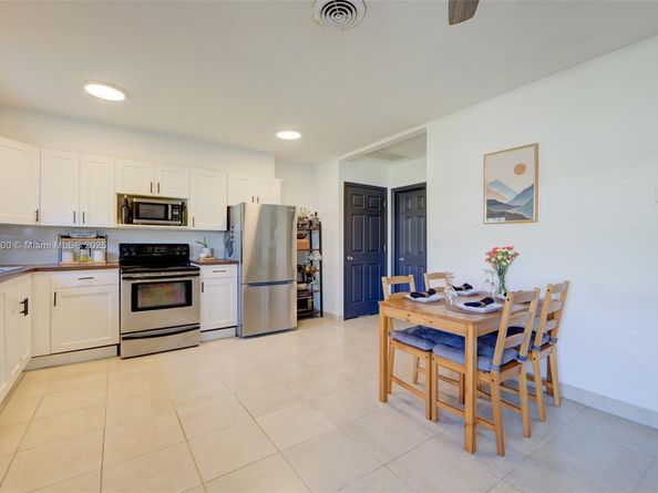 2235 Coolidge St, Hollywood FL 33020