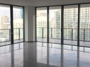 88 SW 7th St 3711, Miami FL 33130