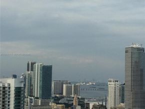 88 SW 7th St 3711, Miami FL 33130