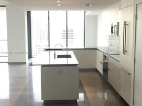 88 SW 7th St 3711, Miami FL 33130