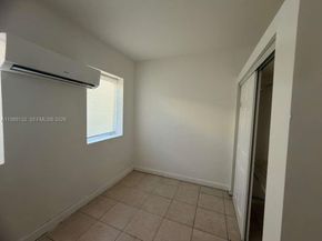 1021 NW 3rd st 305, Miami FL 33128